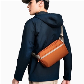 کیف رودوشی یونیک مدل UNIQ DENVER (5L)