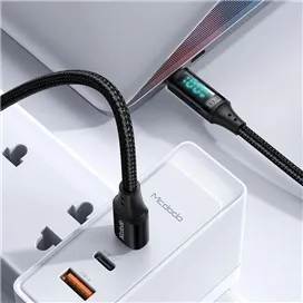 کابل شارژ و انتقال داده تایپ سی به تایپ سی مک دودو مدل MCDODO CA-1100 دارای نمایشگر دیجیتال طول 120 سانتیمتر
